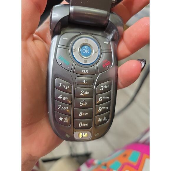 LG VX8300 Verizon Wireless Cell Flip Phone 28mb Camera Mint Condition Untested - Picture 8 of 16